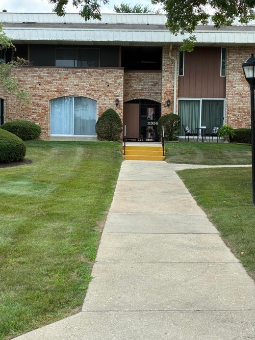 11936 W Mill Rd, Milwaukee, WI, 53225-1075 | Card Image