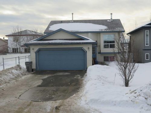 9213 115 Ave, Grande Prairie, AB, T8V7E8 | Card Image