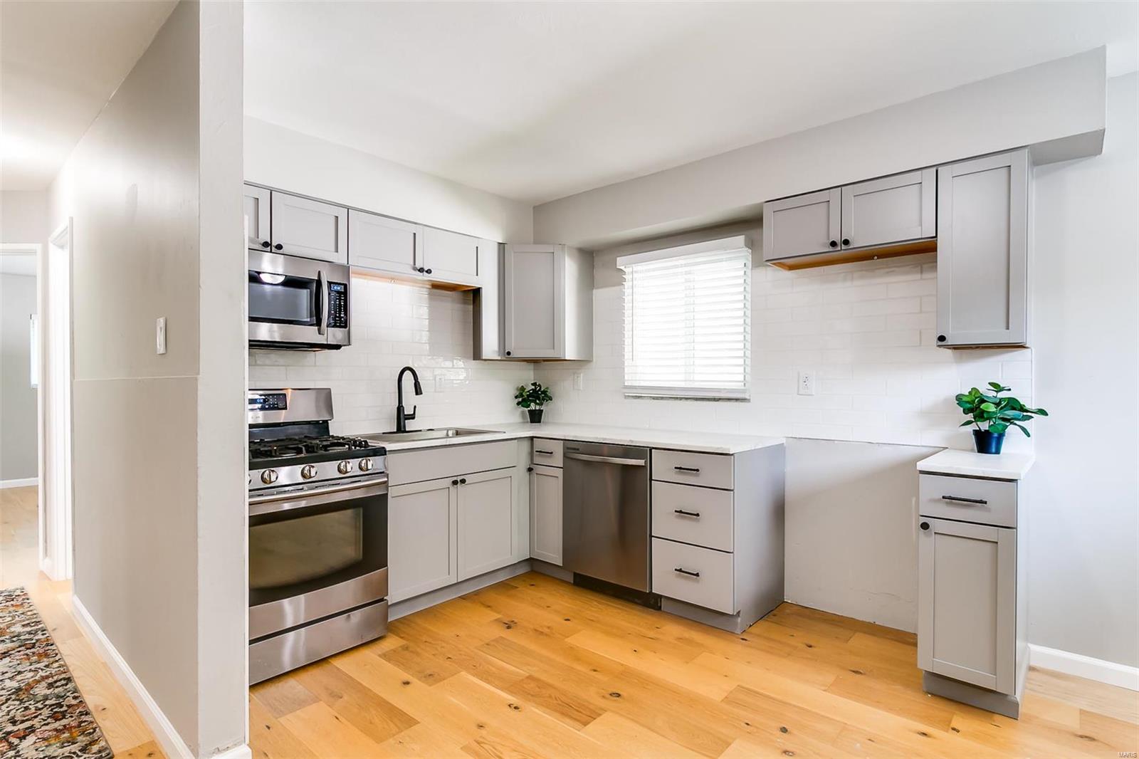 DE Merville Ave, Saint Louis, MO 63125