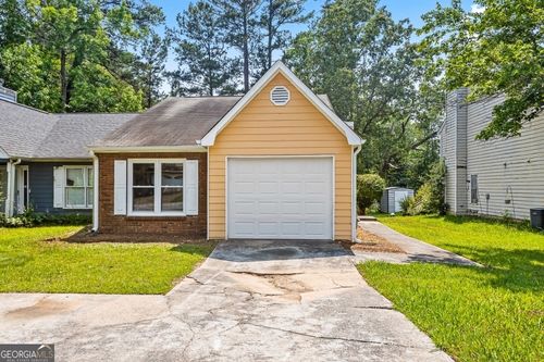 7973 Woodlake Dr, Riverdale, GA, 30274-3958 | Card Image