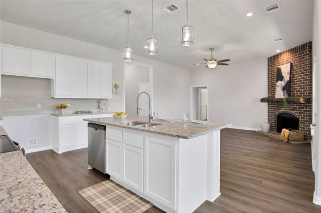109 Panther Loop, House other with 3 bedrooms, 2 bathrooms and null parking in Mabank TX | Image 12