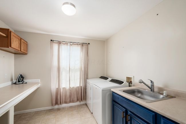 102 Parkdale Dr, House other with 4 bedrooms, 4 bathrooms and null parking in Johnstown OH | Image 20