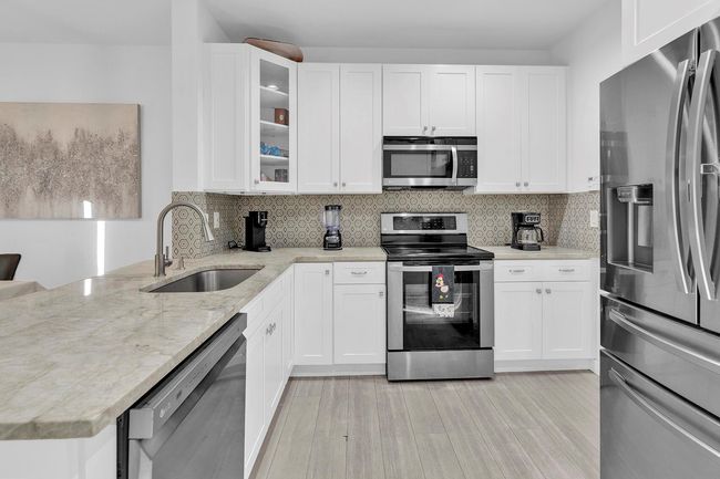 B - 5402 Pointe Villa Dr, Condo with 3 bedrooms, 3 bathrooms and null parking in Lighthouse Point FL | Image 5