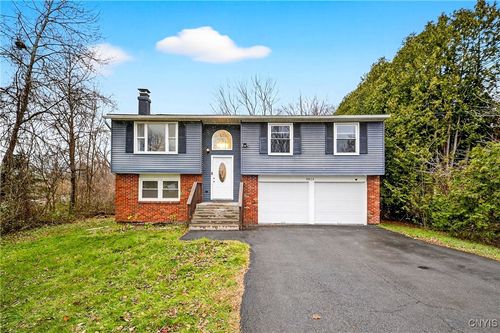 5819 Reis Dr, Cicero, NY, 13039-9568 | Card Image