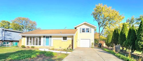 7434 Emerson St, Morton Grove, IL, 60053-1145 | Card Image