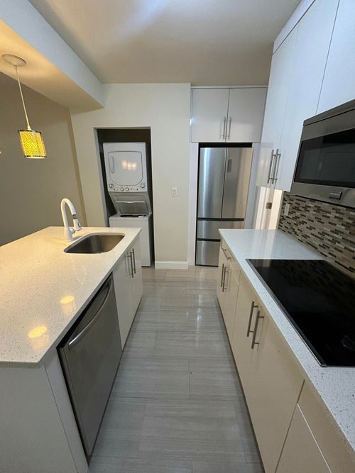 3-916 Ne 15th Avenue, Fort Lauderdale, FL, 33304 | Card Image