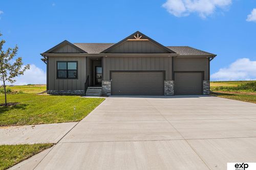 11052 S 218th St, Gretna, NE, 68028-5121 | Card Image