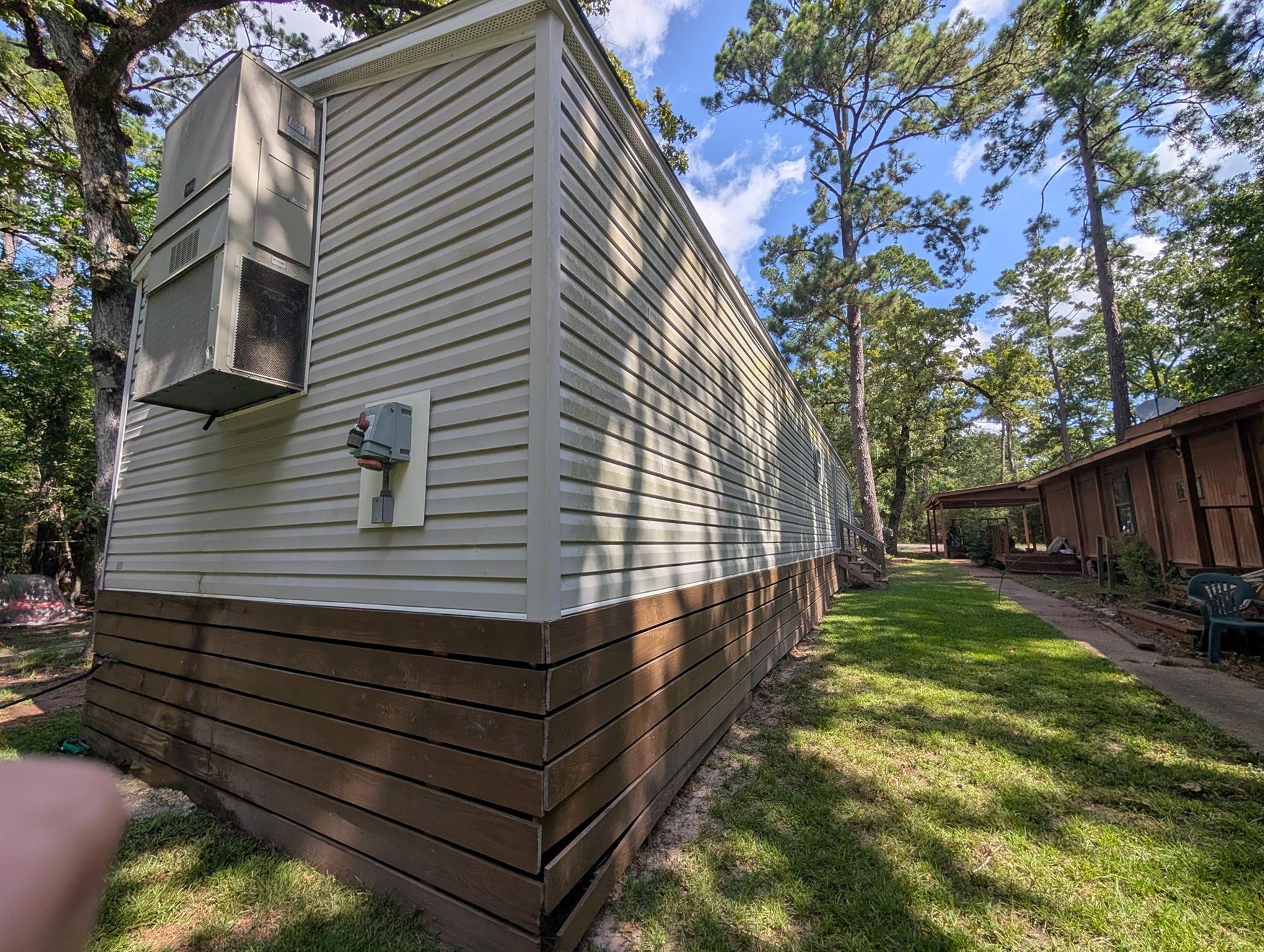 Residential Lease in Trinity 4