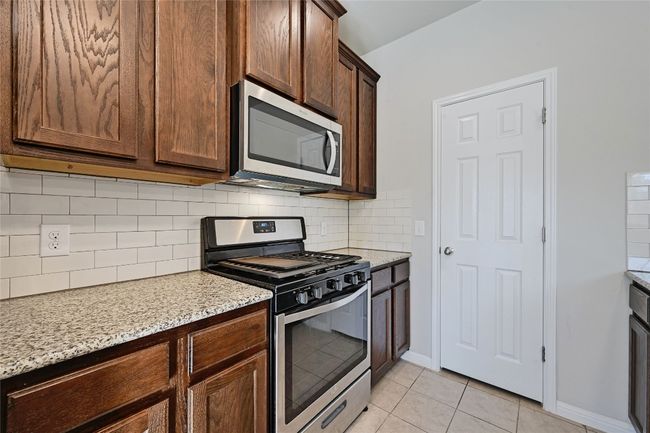 1409 Bedlington Ln, Condo with 3 bedrooms, 3 bathrooms and 2 parking in Austin TX | Image 12