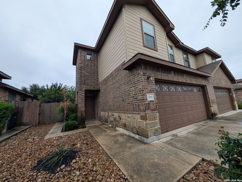 669 Creekside Cir, New Braunfels, TX, 78130-6446 | Card Image