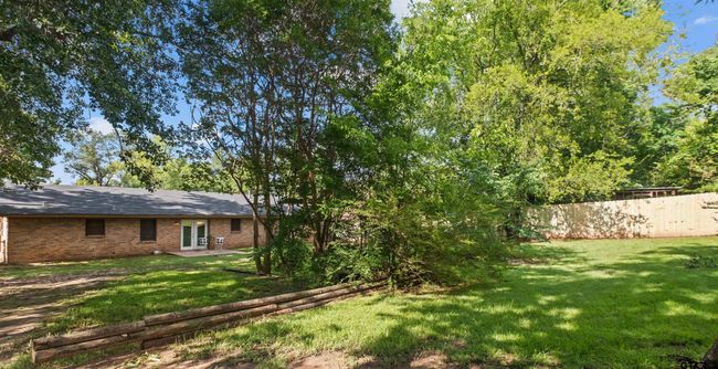 1330 Powers Powers Dr, House other with 3 bedrooms, 2 bathrooms and null parking in Tyler TX | Image 4