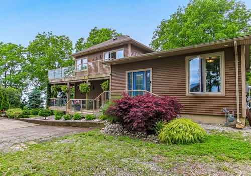 136 Brayside St, Port Stanley, ON, N5L1A2 | Card Image