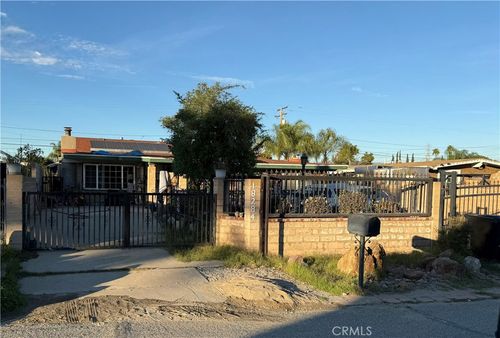 18284 9th St, Bloomington, CA, 92316-3623 | Card Image