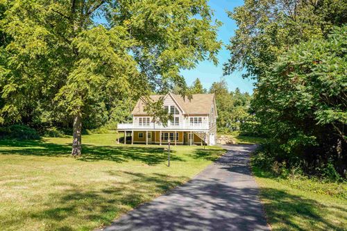 155 New Boston Rd, Bedford, NH, 03110-5205 | Card Image