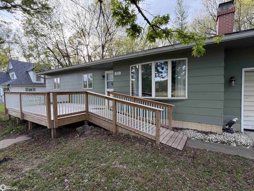 111 Kells Ave, Melrose, IA, 52569-8518 | Card Image