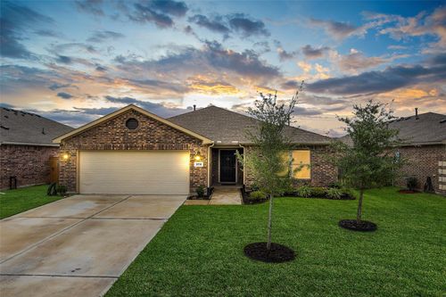 20730 Southern Woods Dr, New Caney, TX, 77357-2568 | Card Image