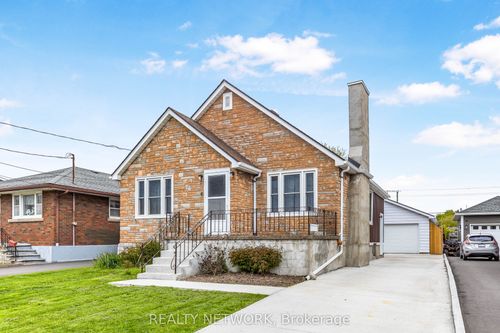 76 Johnston St, Port Colborne, ON, L3K1G7 | Card Image