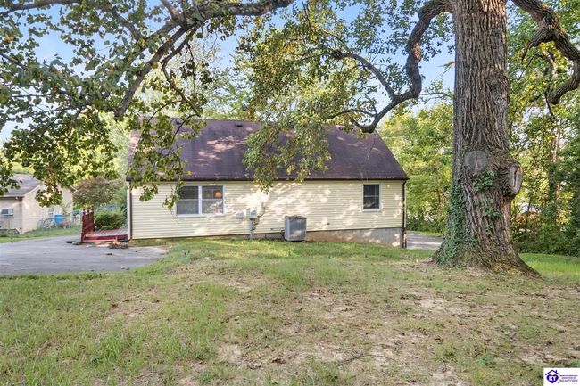 300 Linda Lane, House other with 3 bedrooms, 1 bathrooms and null parking in Elizabethtown KY | Image 34