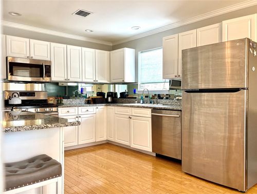 12 Orange Tree Ct, Manorville, NY, 11949-3505 | Card Image