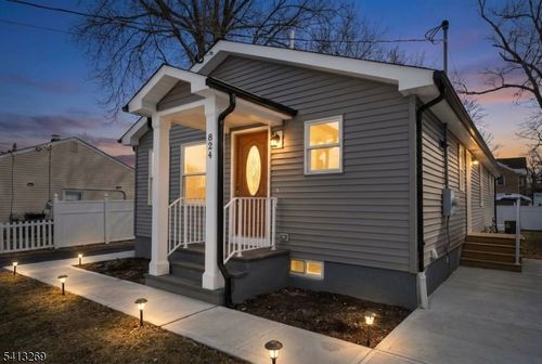 824 Drake Ave, Middlesex, NJ, 08846-2144 | Card Image