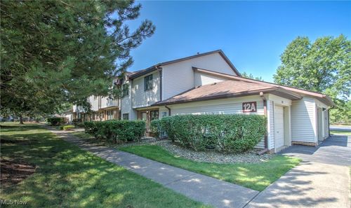 7150 Village Dr, Concord Township, OH, 44060-6570 | Card Image