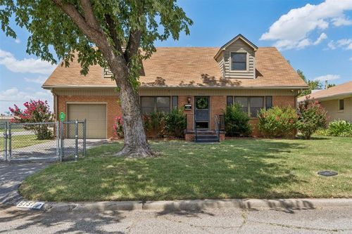 5737 Nw 47th St, Warr Acres, OK, 73122-5104 | Card Image