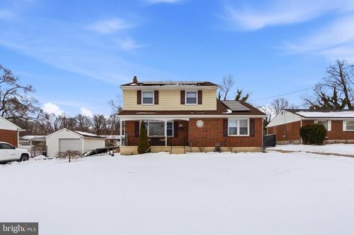 27 Maloney Ct, BELLMAWR, NJ, 08031-1125 | Card Image