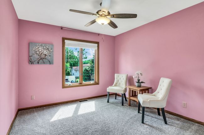 136 Burton St, House other with 4 bedrooms, 3 bathrooms and 2 parking in Grayslake IL | Image 17