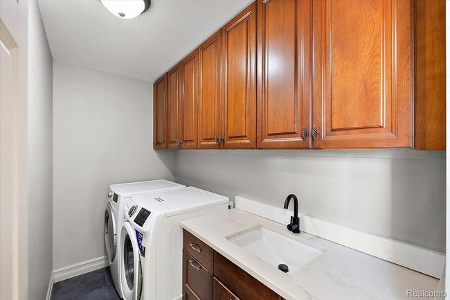 20817 Parkside Blvd, House other with 2 bedrooms, 2 bathrooms and null parking in Ferndale MI | Image 23