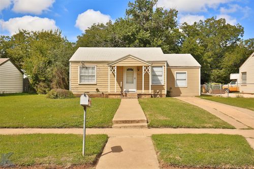 2310 Meander St, Abilene, TX, 79602-5736 | Card Image