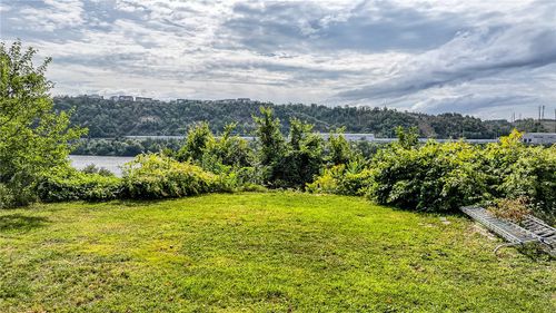 457 River Ave, Vanport, PA, 15009-1640 | Card Image