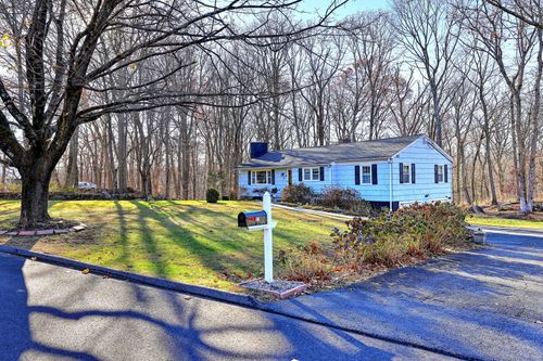27 Osborn Ln, Monroe, CT, 06468-2510 | Card Image