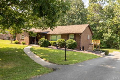 733 Spring St, Hurt, VA, 24563-2222 | Card Image