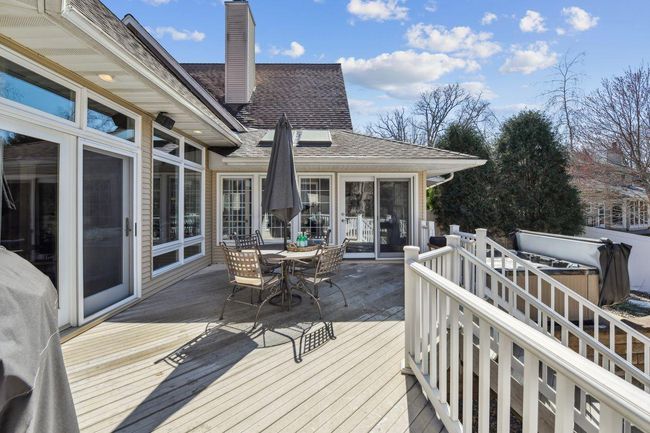Deck | Image 36