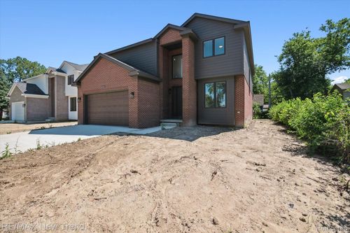 2921 Walsh Dr, Rochester Hills, MI, 48309-4328 | Card Image