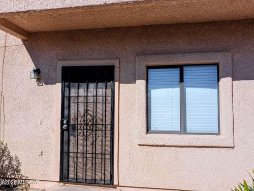 1-224 W Laguna Street, Tucson, AZ, 85705 | Card Image