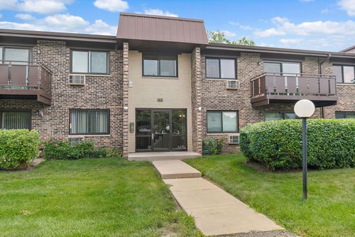 unit-204-2620 Windsor Dr, Arlington Heights, IL, 60004-2740 | Card Image