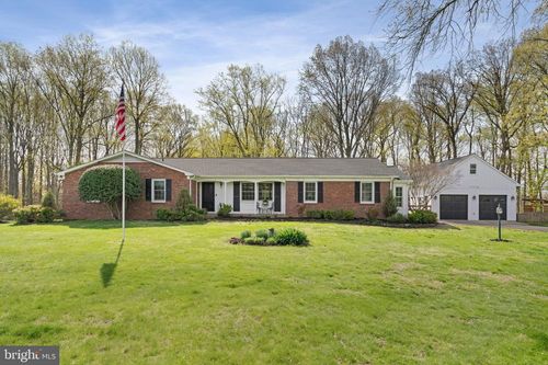 19728 Gleedsville Rd, LEESBURG, VA, 20175-8849 | Card Image