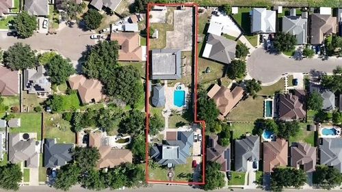 2417 E 28th St, Mission, TX, 78574-1913 | Card Image
