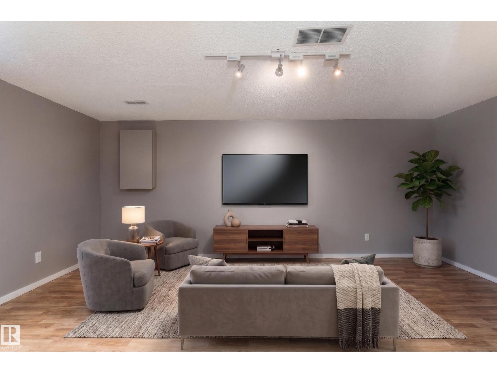 Residential in Edmonton 5