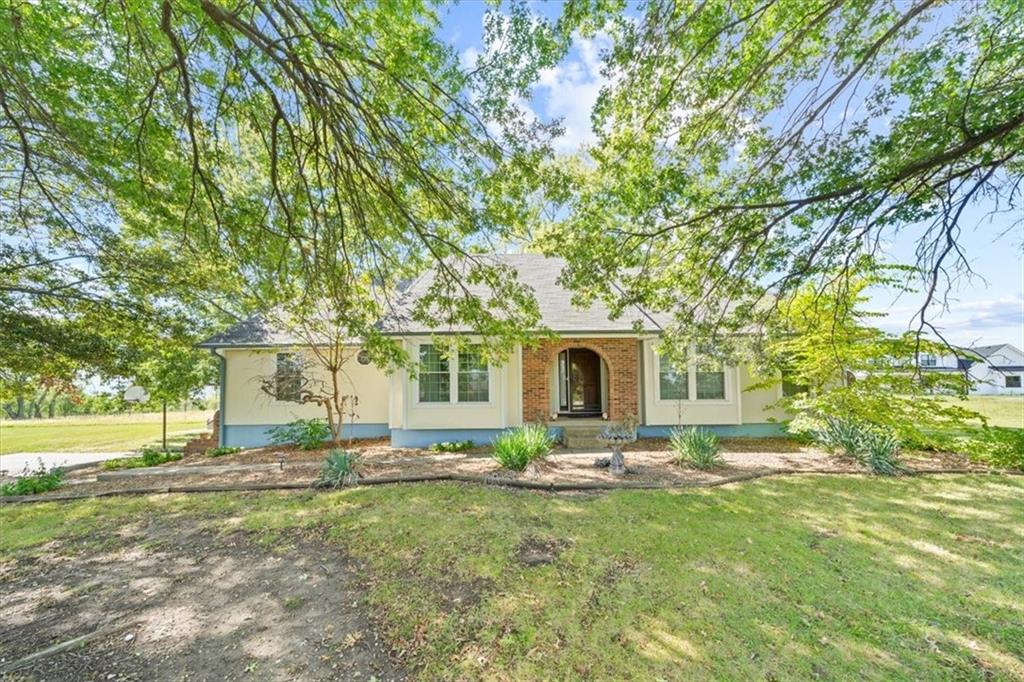 Hannah Rd, Harrisonville, MO 64701