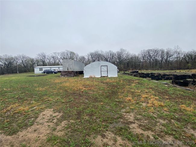 Truck trailer storage and small greenhouse | Image 12