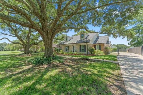 6050 Belle Grove Dr, Baton Rouge, LA, 70820-5016 | Card Image