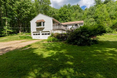 127 Mountain Rd, Deerfield, NH, 03037-1542 | Card Image