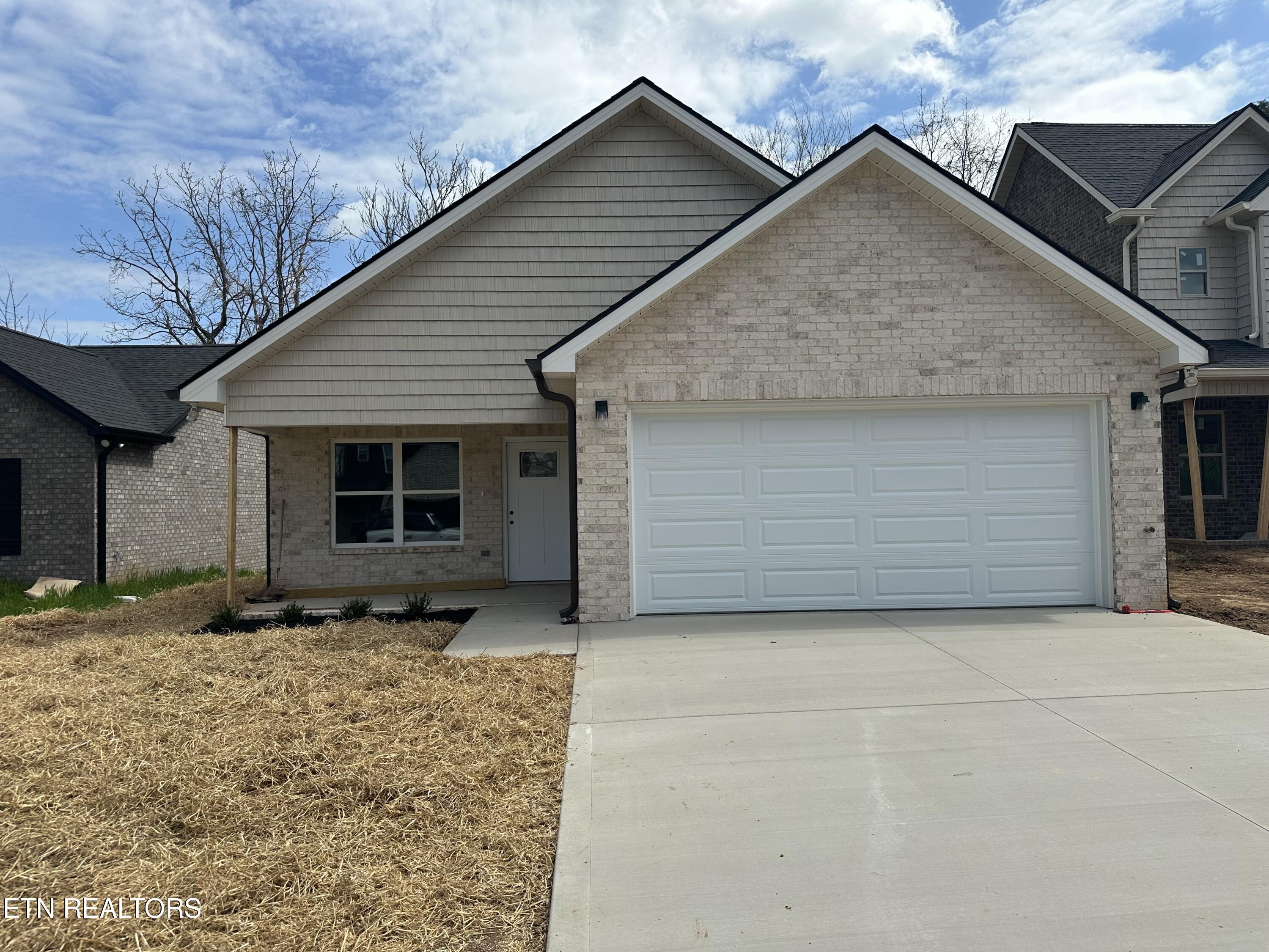 6910 Simmental Road Rd, For Sale in Knoxville - eXp Realty