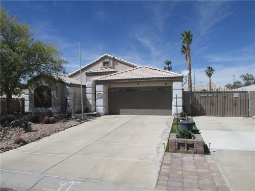 2893 Winchester Rd, Bullhead City, AZ, 86442-8677 | Card Image
