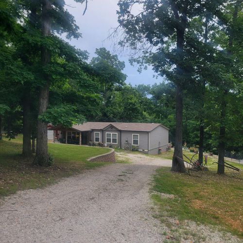 553 Buckeye Ln, Stella, MO, 64867-8335 | Card Image