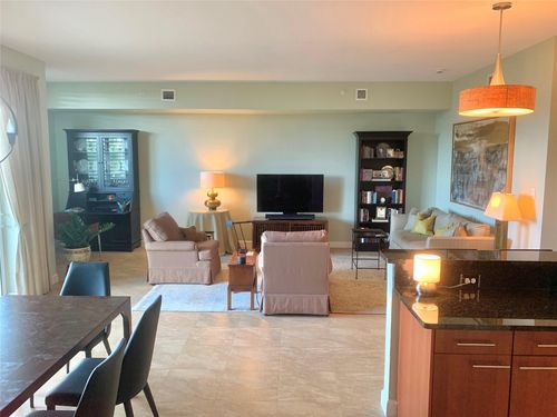 apt-r409-2301 Wilton Dr, Wilton Manors, FL, 33305-1204 | Card Image