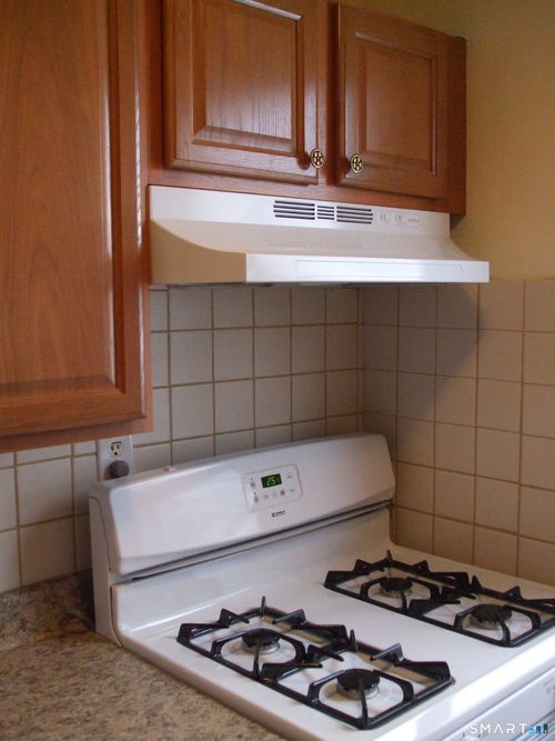 a109-324 Strawberry Hill Ave, Norwalk, CT, 06851-4319 | Card Image
