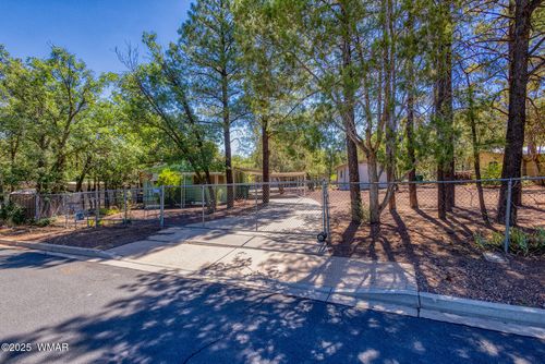 961 S 9th Ave, Show Low, AZ, 85901-6745 | Card Image